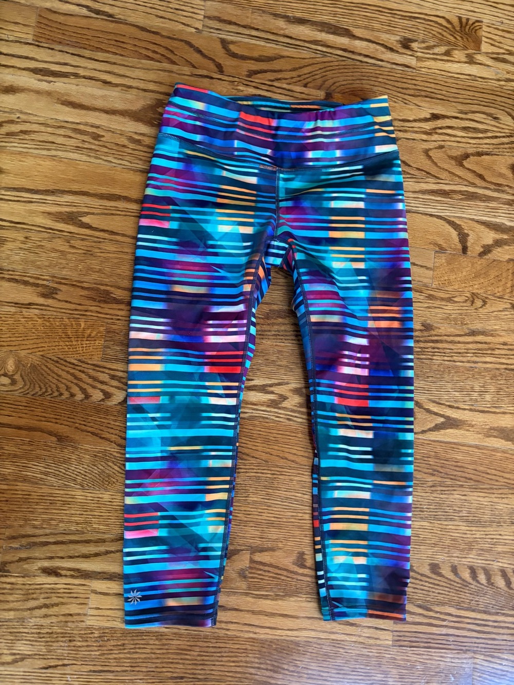 Athleta striped cropped leggings. Size Small